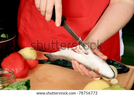 Preparation of marine fish with vegetables
