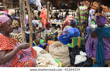 MALI - AUGUST 17: Market Day in Djenne, Monday marks one of the largest markets in Mali near the great mosque, August 17, 2009 in Djenne, Mali