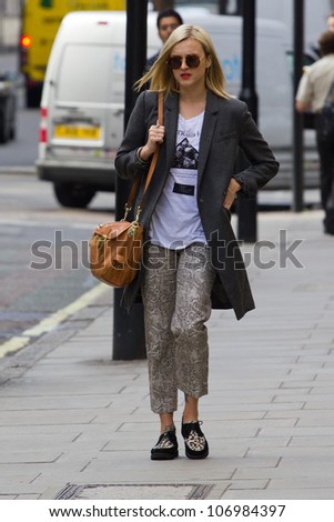 LONDON, UK - JUNE 04: Fearne Cotton is spotted on her way to BBC Radio1 on the June 04, 2012 in London, UK