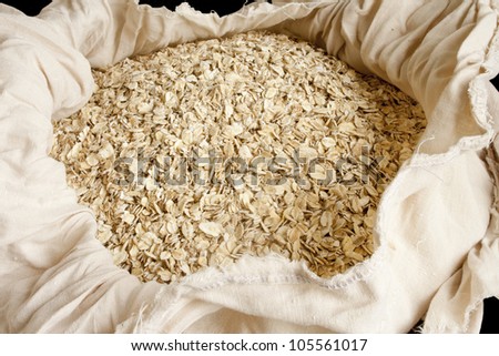 Dry rolled oats in small bag