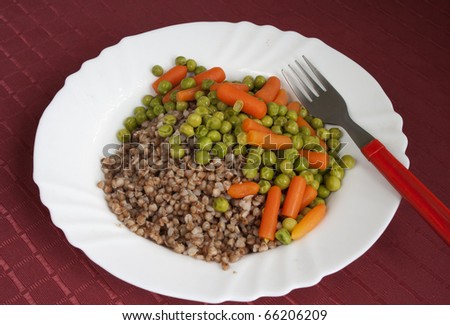 Buckwheat-groats with boiled vegetables
