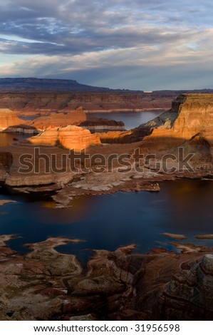 beautiful lake powell