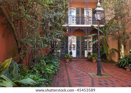 Cozy front yard of French Quarter house, New Orleans