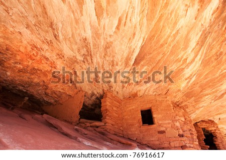 House on Fire, famous Anasazi ruins in Mule Canyon, Utah