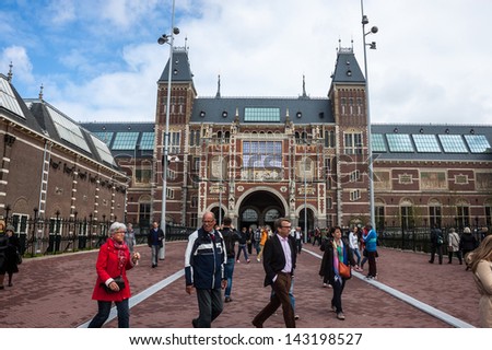 AMSTERDAM - MAY 12: Entrance to the Rijksmuseum, museum famous for its collection of paintings by Italians and Flemish masters on May 12, 2013 in Amsterdam, Netherlands.