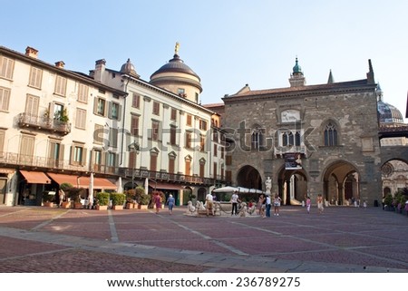 BERGAMO, ITALY - JULY 20: People visit Old Town on July 20, 2010 in Bergamo, Italy. In 2011 841,624 tourists visited Bergamo Province, among them 324,685 foreigners.