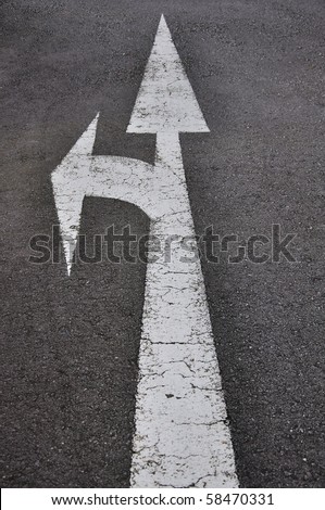 Arrow ahead or turn left on street