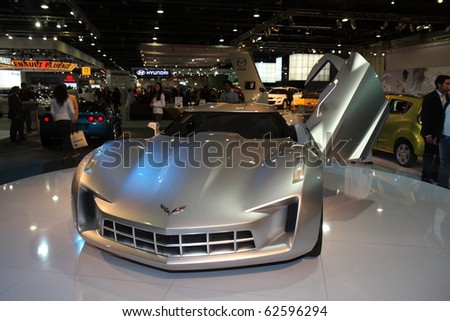 Corvette Stingray Today Show on Corvette Stingray Concept Silver Car On Display At Auto Show Photo