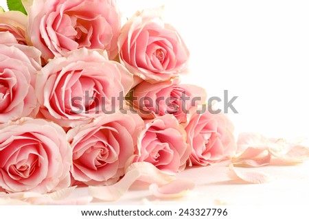 Big Roses Bouquet with petals