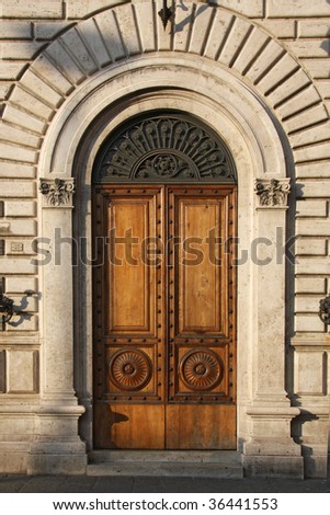 Door Italy