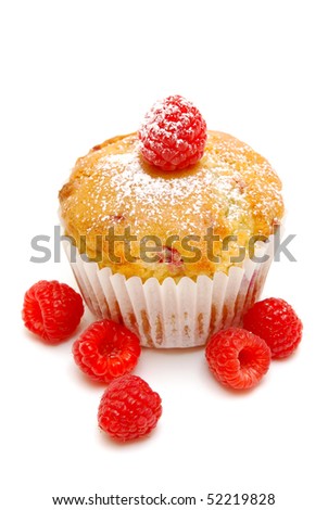 اروع تشكيلة لمحبي الكاب كيك Stock-photo-raspberry-muffin-isolated-52219828