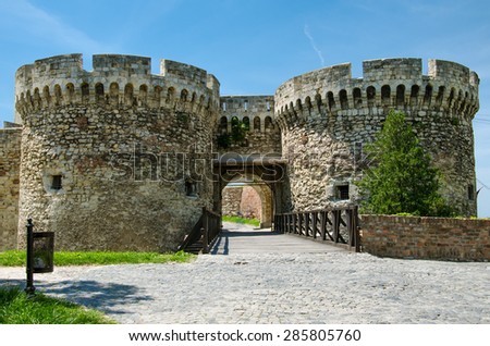 Zindan Gate is the middle southeastern gateof Belgrad Fortresss, between two round towers. The Ottoman Empire used towers\' basement as dungeon, a zindan, hence the name of the gate