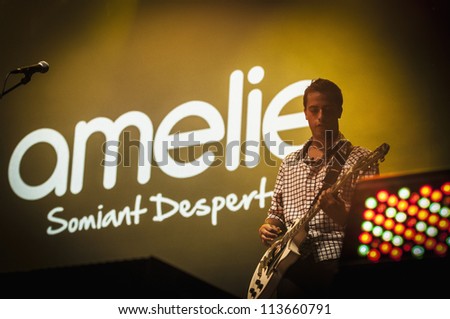 BARCELONA - SEP 22: Alex Pla leader of spanish catalan band Amelie performs at the 