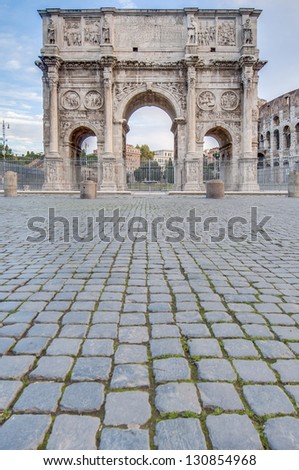 Arch of Constantine (Arco di Costantino), a triumphal arch in Rome, located between the Colosseum and the Palatine Hill.