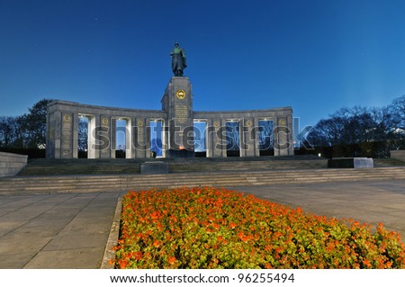 The Sowjetische Ehrenmal (Soviet Memorial) located in the Tiergarten was built in 1945 to honor the fallen Red Army soldiers during the Second World War at Berlin, Germany