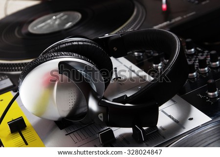 Headphones ready for a DJ set
