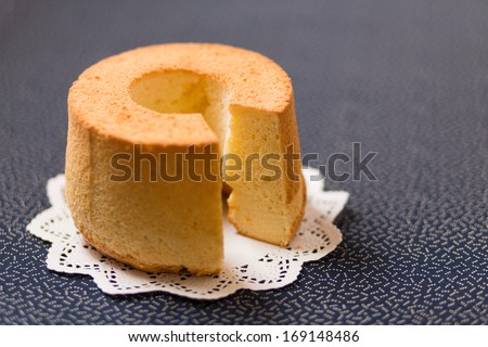 Chiffon cake on a paper doily