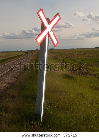 reflective rail crossing sign