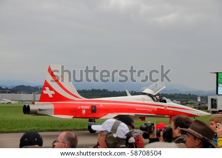 EMMEN - JULY 24: Northrop F-5E Tiger II belonging to Air acrobatics group Patrouille Suisse at the Airshow 
