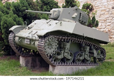 Old Second World War tank.