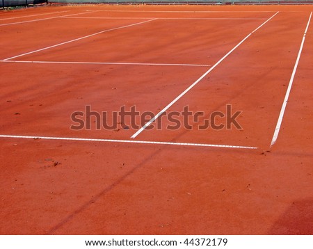 tennis court. red ground tennis court.
