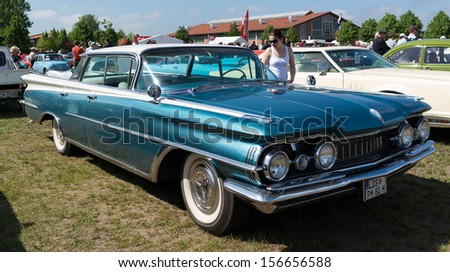 PAAREN IM GLIEN, GERMANY - MAY 19: Full-size car Oldsmobile 98 (Fifth generation), 