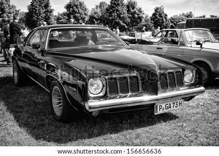 PAAREN IM GLIEN, GERMANY - MAY 19: Mid-size car Pontiac Grand Am, black and white, \