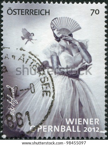 AUSTRIA - CIRCA 2012: A stamp printed in Austria, devoted to the Vienna Opera Ball, circa 2012
