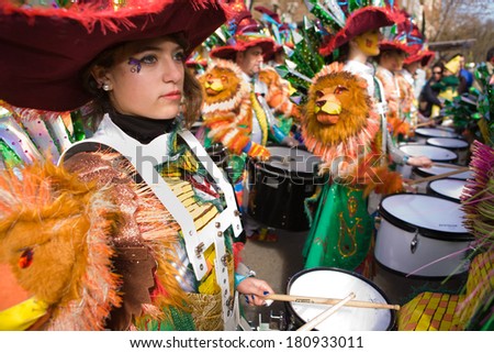 BADAJOZ, SPAIN, MARCH 4: Performer with costumes inspired in The Wizard of Oz film, take part in the Carnival at Badajoz City, on March 4, 2014. This is one of the best carnivals in Spain