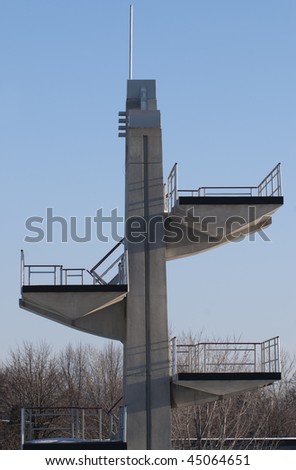 High diving tower