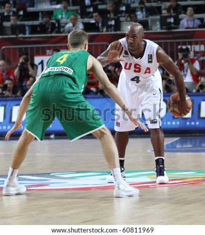 ISTANBUL - SEPTEMBER 11: Team USA Chaunsey Billups kills time at the end of a quarter in FIBA World Championship game between USA and Lithuania on September 11, 2010 in Istanbul