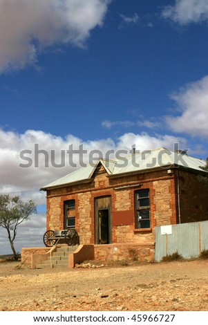 building silverton, australian outback
