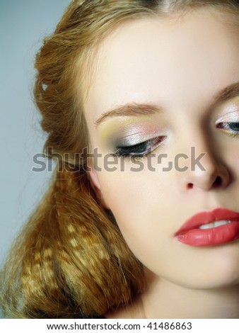 Красив грим Stock-photo-portrait-of-fashion-girl-with-brightly-make-up-41486863