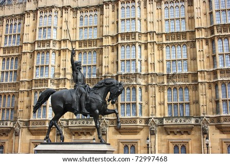 Statue of Richard The Lionheart outside the houses of Parliament, London, England