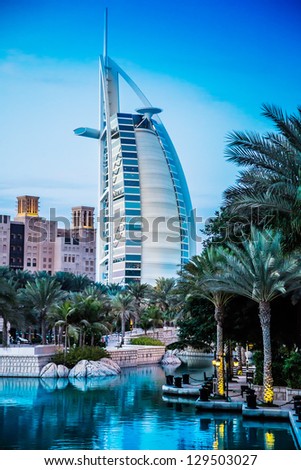 DUBAI, UAE - NOVEMBER 14 :The world\'s first seven stars luxury hotel Burj Al Arab, November 14, 2012 in Dubai, United Arab Emirates