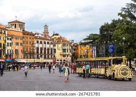 VERONA, ITALY - JULY 25: Touristic center of Verona in a beautiful summer day, Italy on July 25, 2014