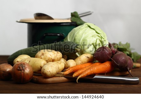 Cooking Vegetable: Potato, Carrot, Beet, Zucchini, Onion, Cabbage.