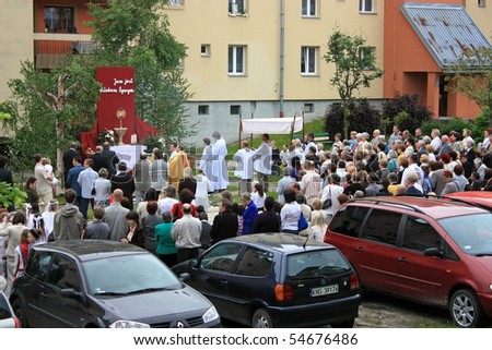 KRYNICA-ZDROJ, POLAND - JUNE 3: Corpus Christi procession June 3, 2010 in Krynica-Zdroj, Poland
