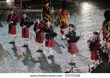 MOSCOW - SEPTEMBER 4: Band of bagpipes and drums Crossed Swords  at the international military-musical festival \