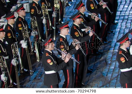MOSCOW - SEPTEMBER 4: Orchestra members of the Moscow military-musical school perform at the international military-musical festival \