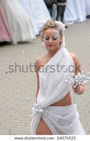 JURMALA - JUNE 13: Wedding parade in resort city. Each year many brides from all country are participating in Bride parade - June 13, 2010 in Jurmala, Latvia.