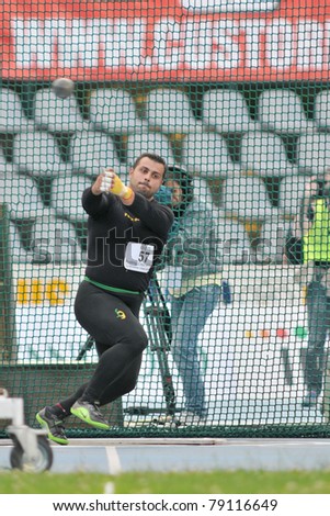TURIN, ITALY - JUNE 10: Lingua Marco (ITA) performs hammer throw during the 2011 Memorial Primo Nebiolo track and field athletics international meeting, on June 10, 2011 in Turin, Italy.