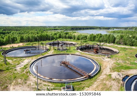 Wastewater treatment plant for remove biological or chemical waste products from water