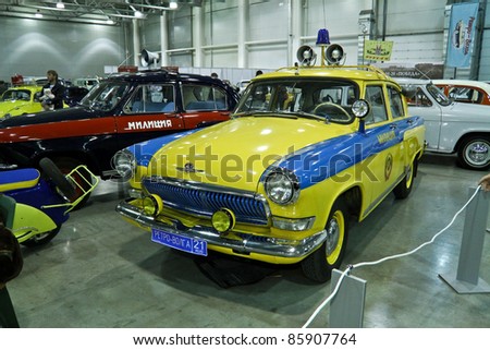 MOSCOW - SEPTEMBER 16: GAZ-21 Volga police car at the international exhibition of the technical antiques on September 16, 2011 in Moscow, Russia