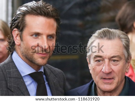 NEW YORK-NOV 12: Actor Bradley Cooper (L) and Robert DeNiro attend the premiere of 
