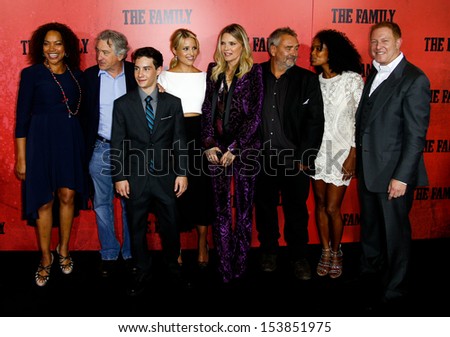 NEW YORK-SEP 10: The cast of \