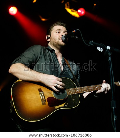 LAS VEGAS-APR 5: Chris Young performs at the 2nd Annual Academy of Country Music (ACM) Party For A Cause Festival - 
