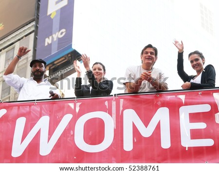NEW YORK - MAY 1: L-R Jesse L. Martin, Jessica Biel, Dr. Mehmet Oz and Jessica Alba at the 13th Annual EIF Revlon Run/Walk for Women in Times Square on May 1, 2010 in New York City.