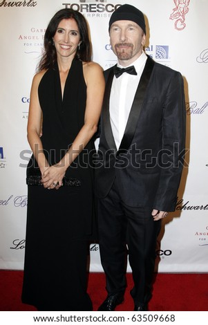 NEW YORK - OCTOBER 21: Morleigh Steinberg and The Edge attend Angel Ball 2010,hosted by Gabrielle\'s Angel Foundation for Cancer Research at Cipriani\'s on October 21, 2010 in New York City.