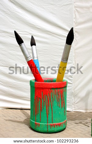 Paint brush in a container
